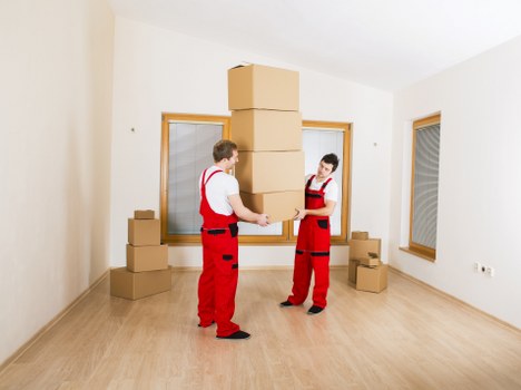 Local removal van serving Bromley flats and houses